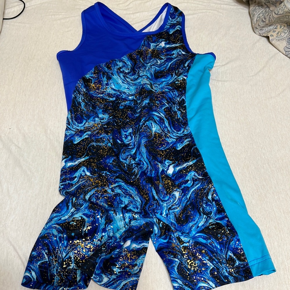 Cross back dance/gymnastic leotard